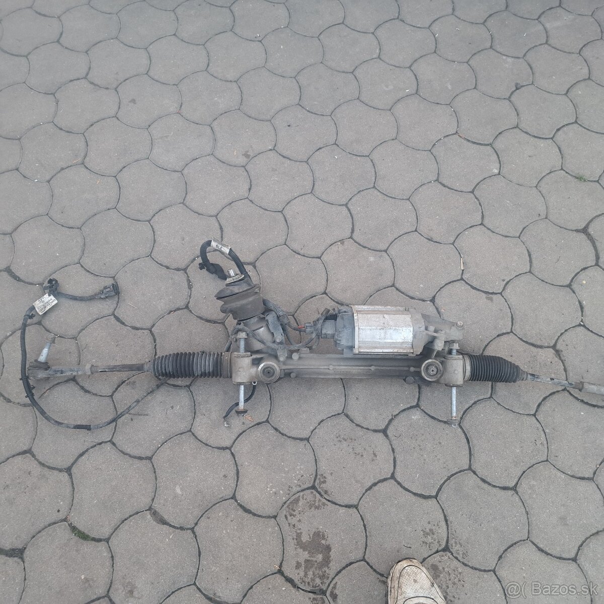 Predam   servo na    opel asztra J