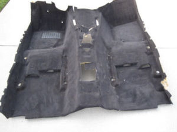 bmw e36 koberec interieru cierny m3