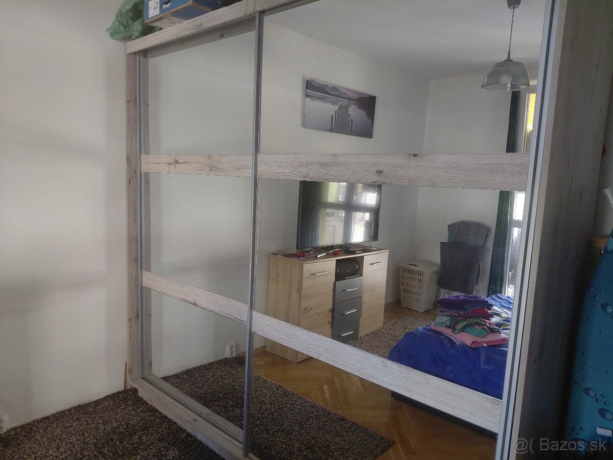 Predám skriňu