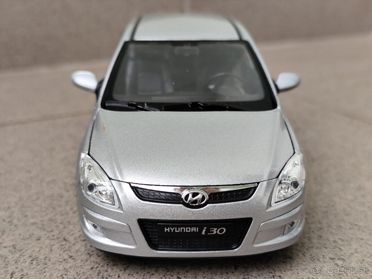 Predám tento Kovový model.Hyundai i30