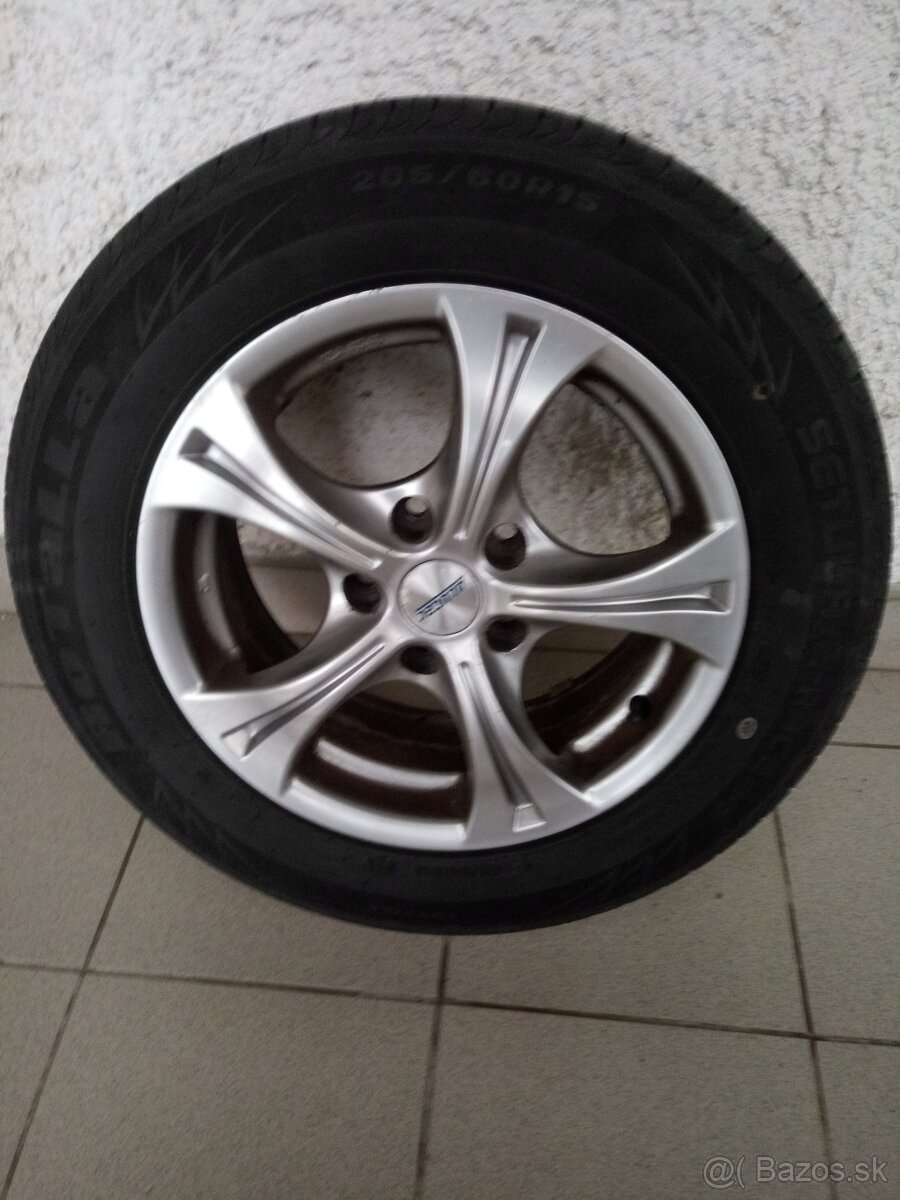 Predám kolesa 205/60/15 letne pneumatiky Rotalla