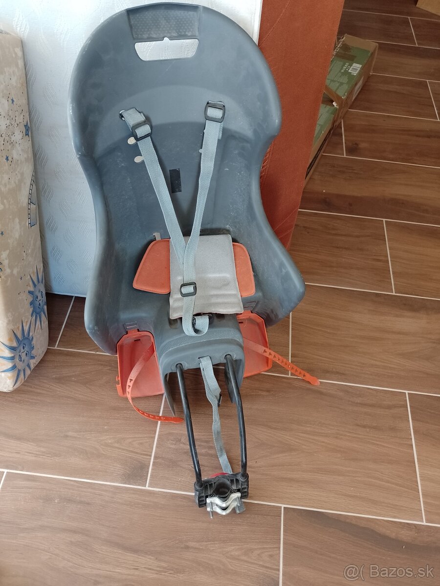 Sedačka na bicykel