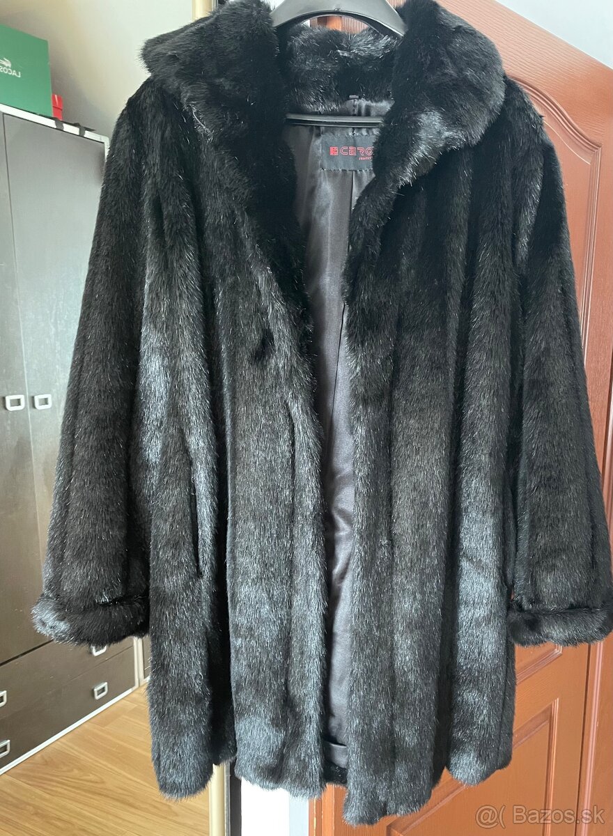 Kožuch Kcero comfort,50-54, dvakrát použitý,20€