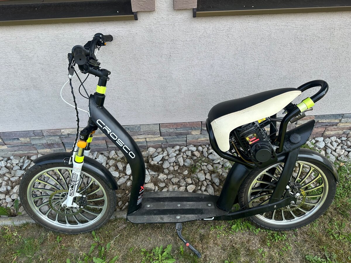 Crossco Motorova Kolobezka