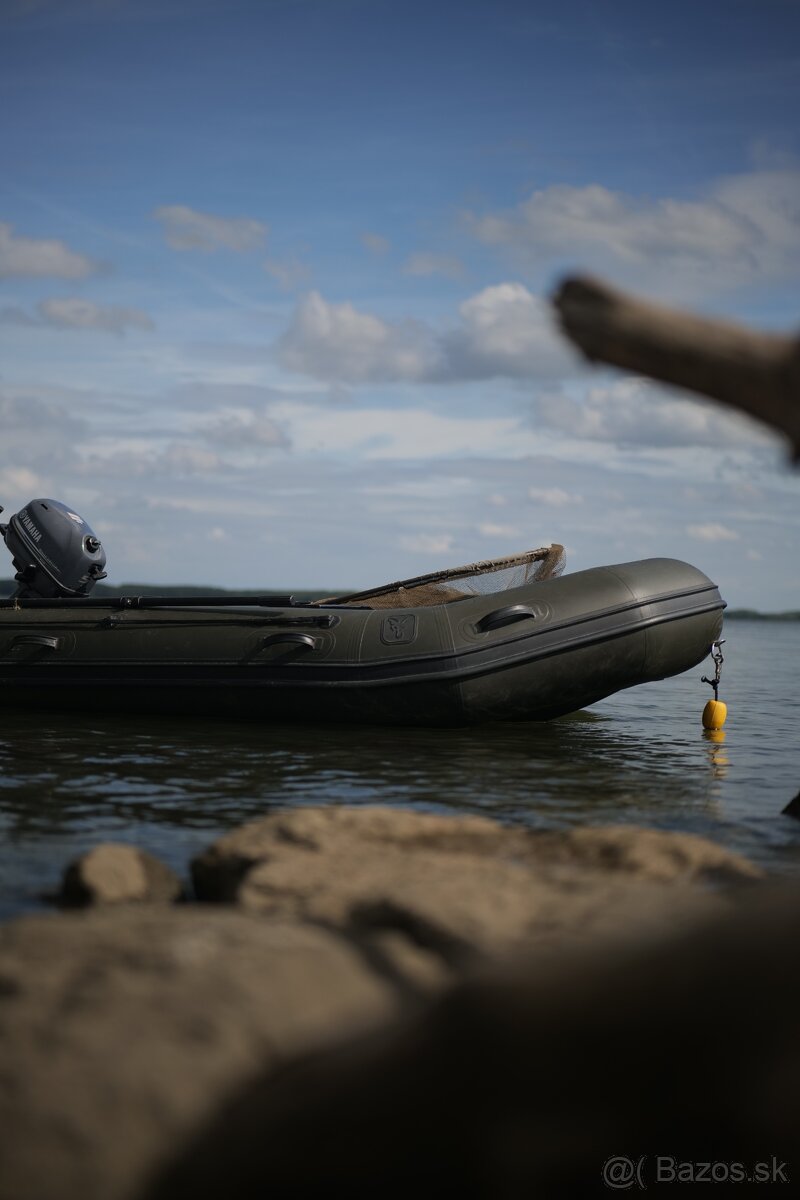 Predám čln FOX inflatable boat 320 + elektrická pumpa