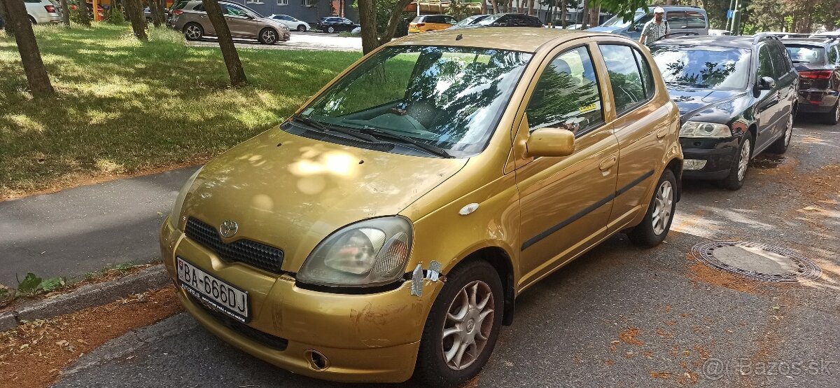 Toyota Yaris 1.0 r.v. 1999