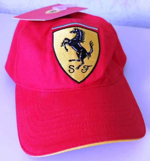 Šiltovka Ferrari – originál – nová