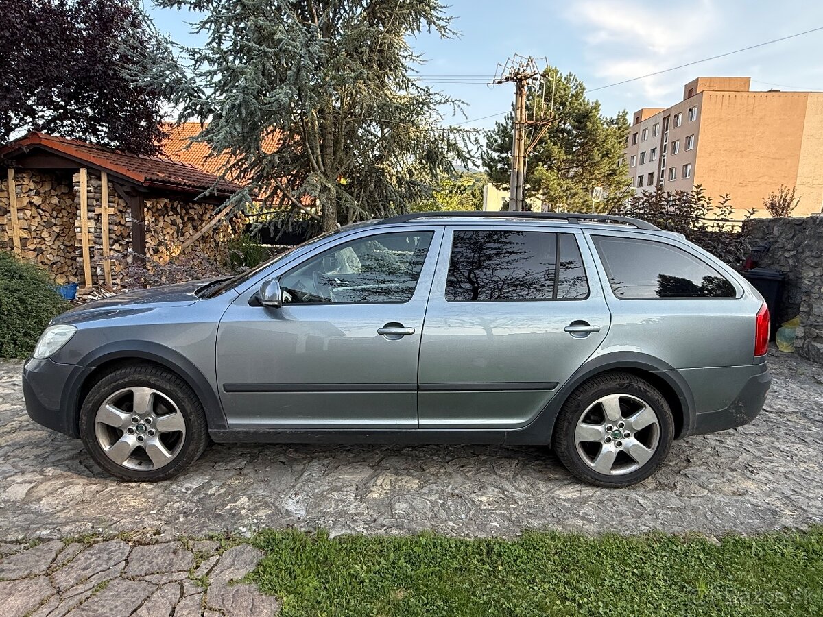 Škoda OCTAVIA combi Scout 2.0 DSG