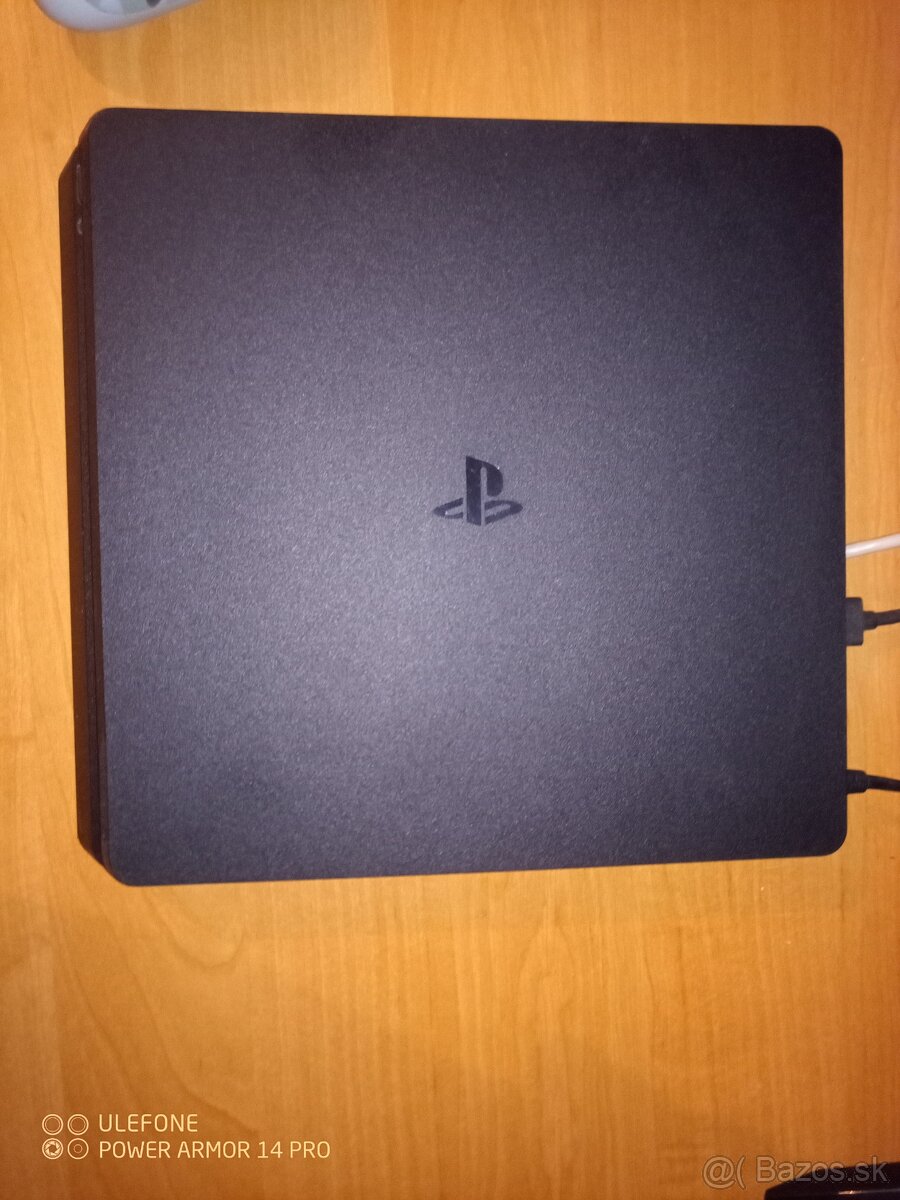 Playstation 4 slime 1TB