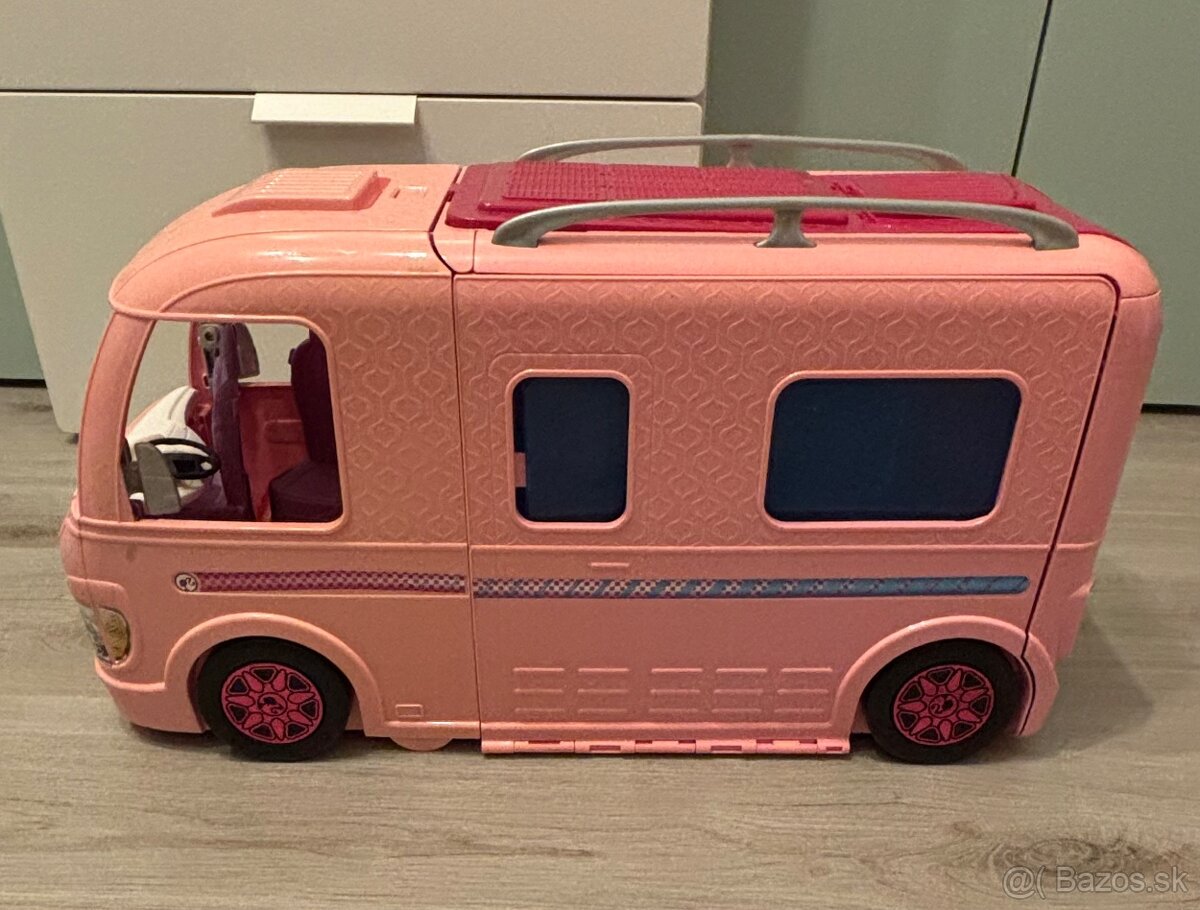 Barbie karavan
