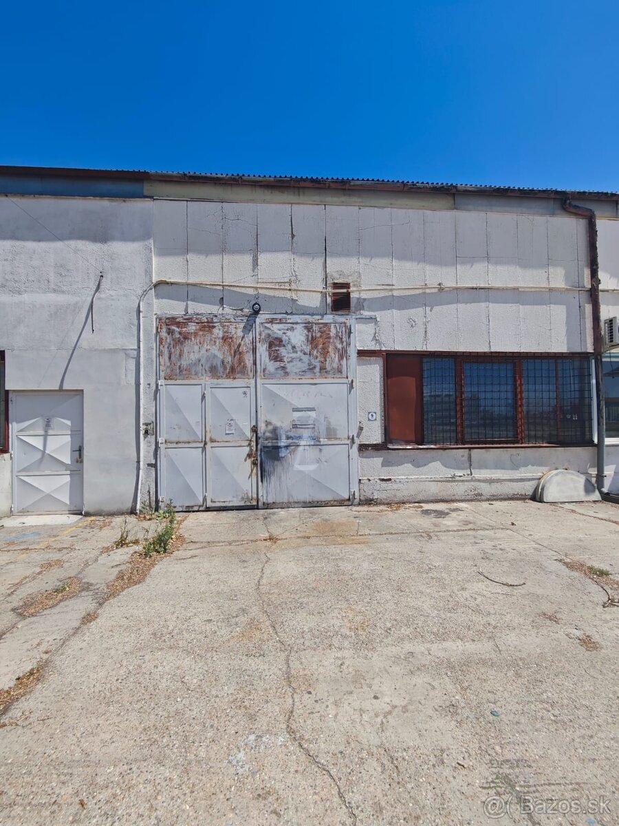 Ponúkame do prenájmu priestor na podnikateľské účely 135 m2