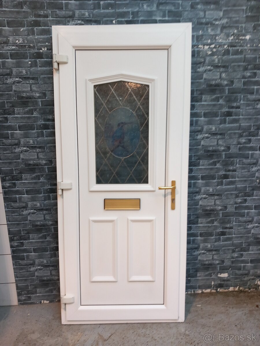 Plastové dvere č.194. 92x210cm L