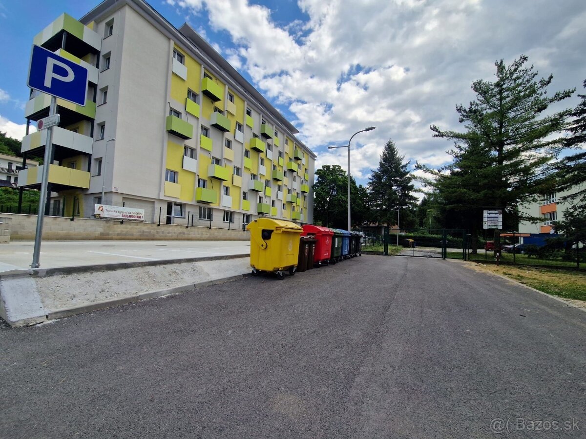 Na prenajom 3 izb byt
