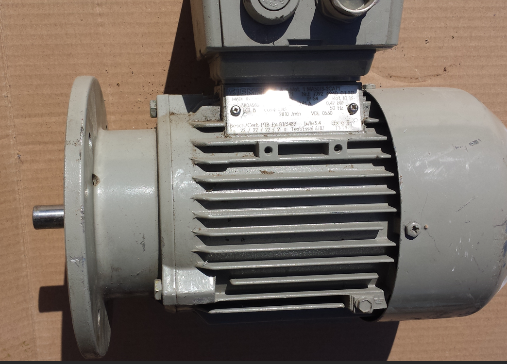 Predám elektromotor KW-0,42... ot-2800... ø-14mm ( ø 1