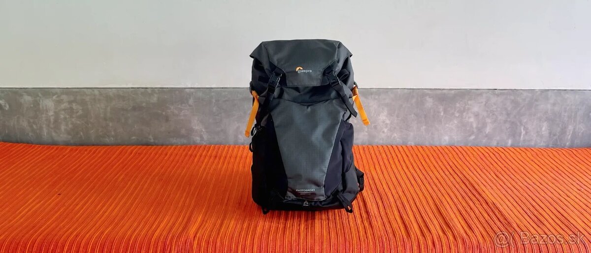 Lowepro PhotoSport BP 24L AW III, sivý