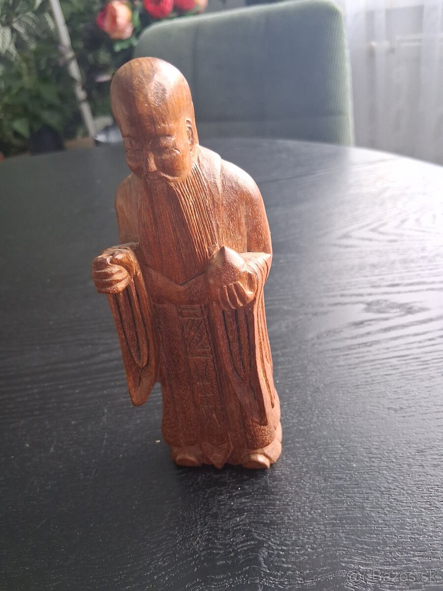 Drevený...