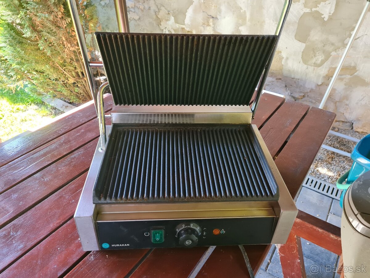 Kontaktný gril Hurakan HKN-PE 34 R