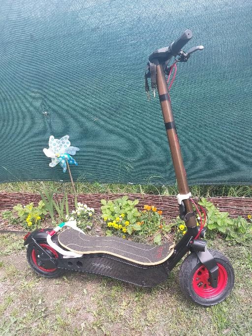 Predam elektricku kolobezku cecotec z serie