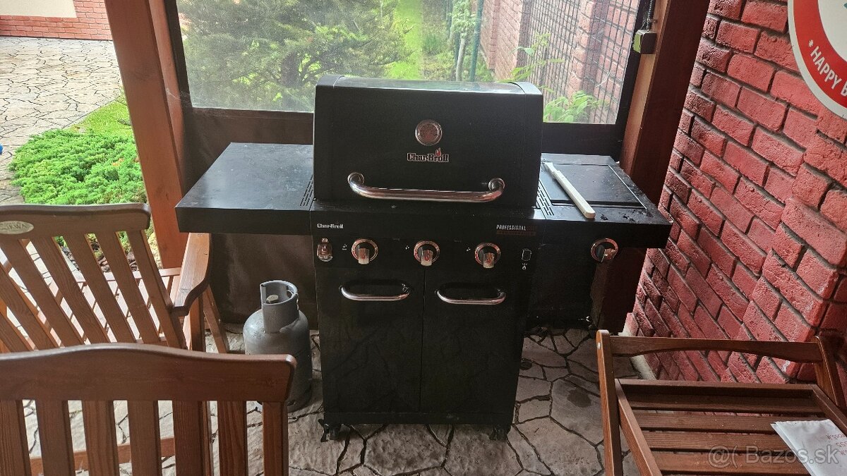 Plynový gril Plynový gril Char-Broil Professional Core B3