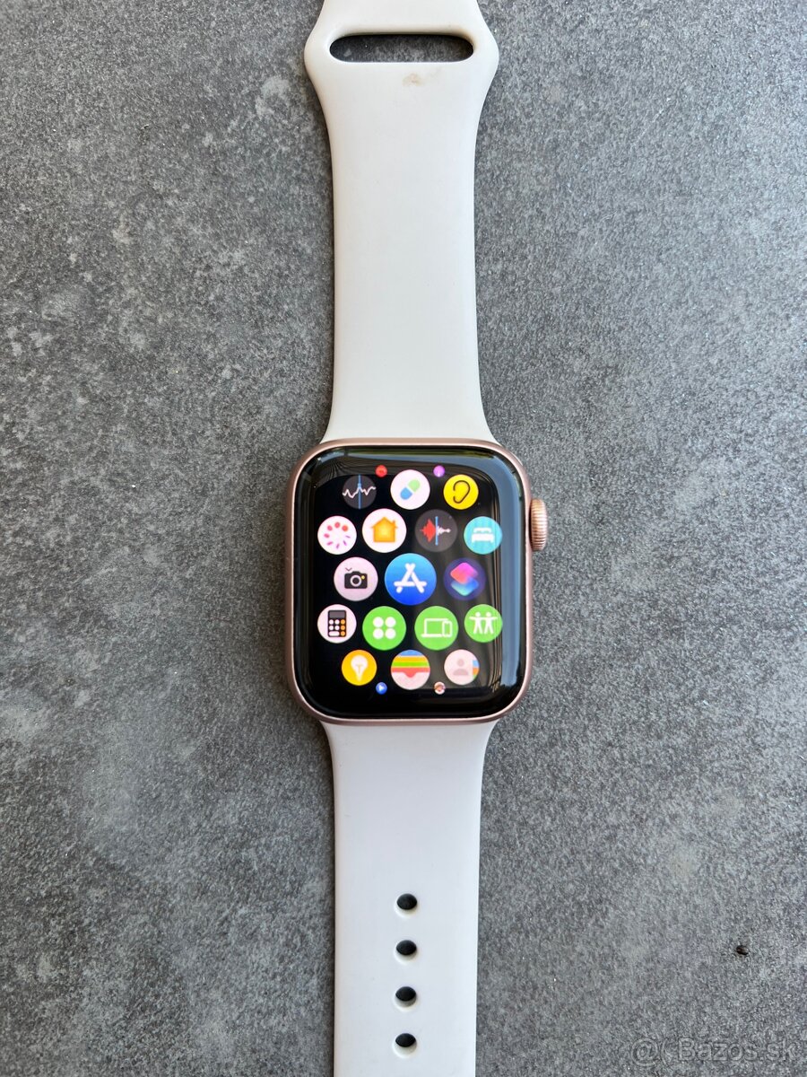 Apple watch se a2351 40mm ako nové rose gold