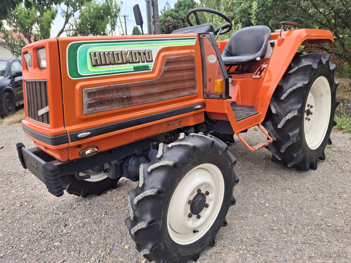 Malotraktor  Hinomoto N249
