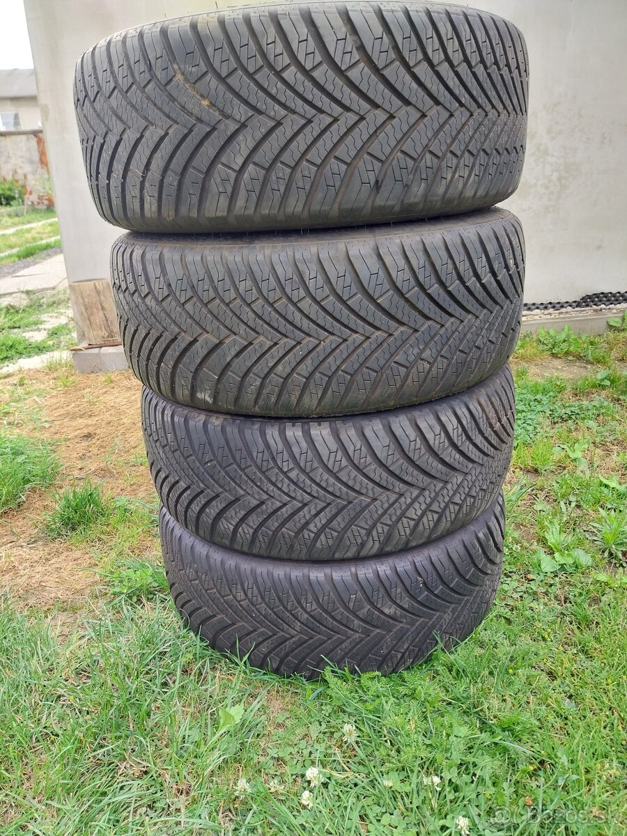 205 45 R16