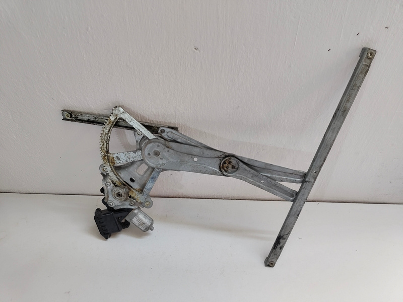 mechanizmus okna pp toyota verso 997250-100 40€