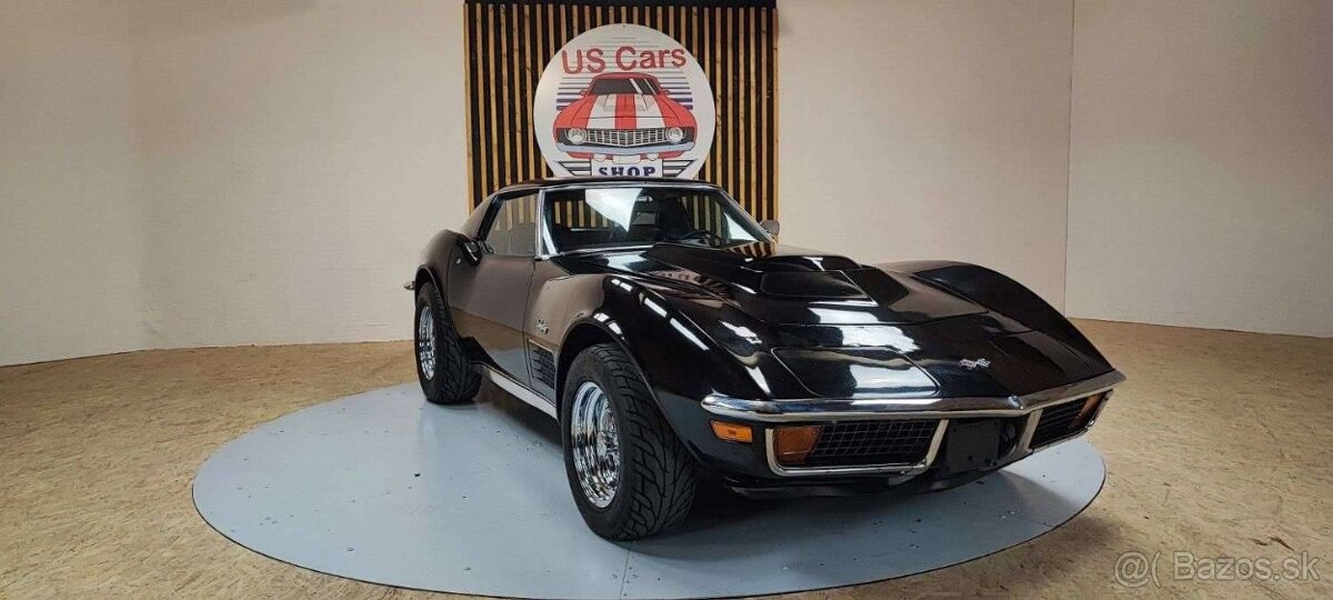 Krásná Chevrolet Corvette C3 Stingray z roku 1972