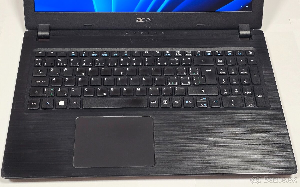 Acer Aspire A315-51, I5-7200U 3,1Ghz, 20GB Ram , 500GB SSD