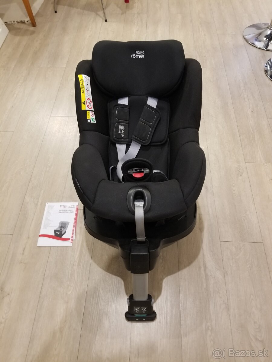 Britax Römer Dualfix M i-Size + vložka pre novorodenca