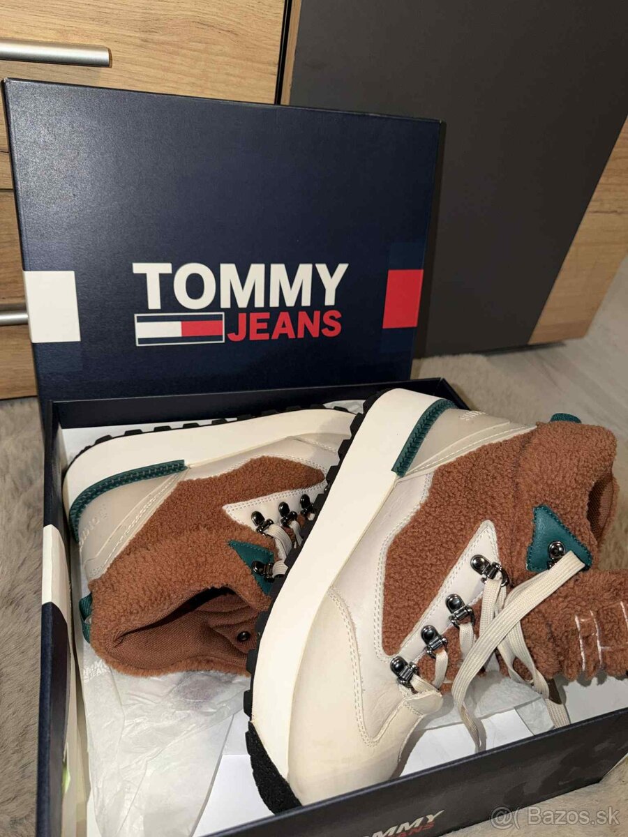 tommy hilfiger-jeans original damske snehule-cizmy-tenisky