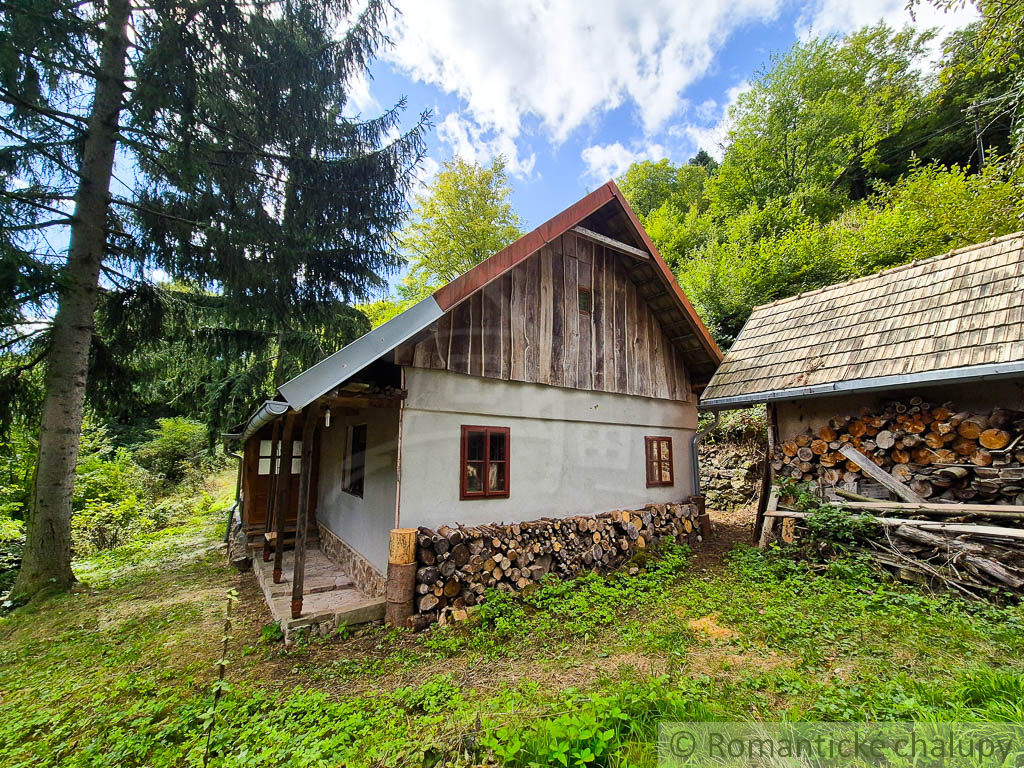 Pôvodný banícky dom s veľkou slnečnou záhradou, Banská Hod