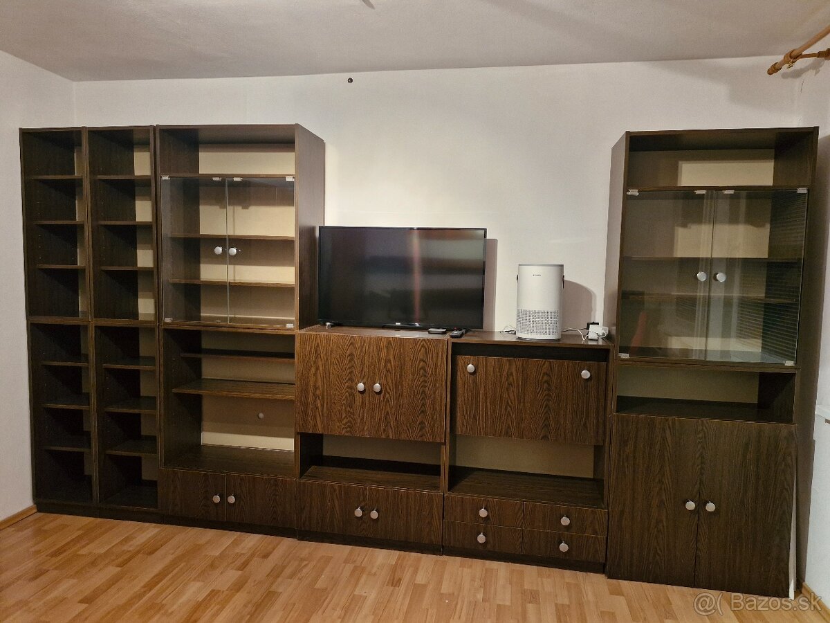 (Rezervovane)Darujeme za odvoz