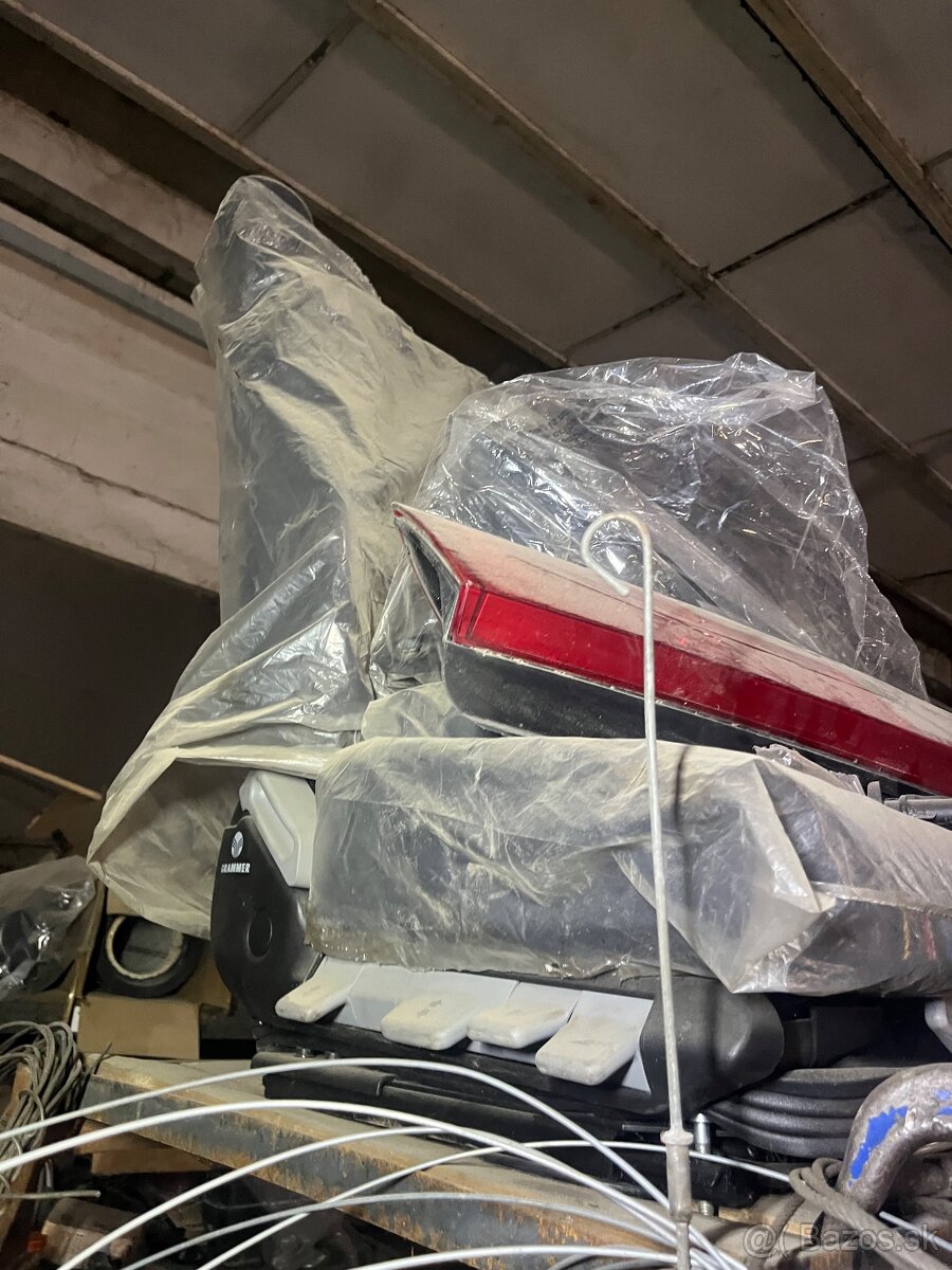 Predam dieľy na Tatra, praga, Liaz,