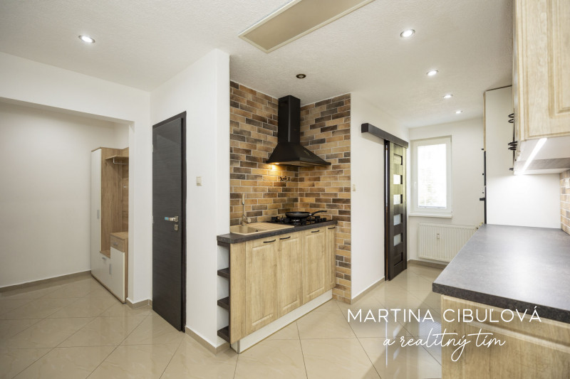 Na predaj je 3 izbový byt po kompletnej rekonštrukcii-Fončor