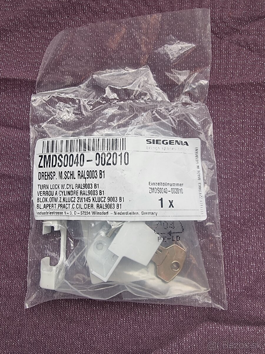 zámok okná Siegenia.