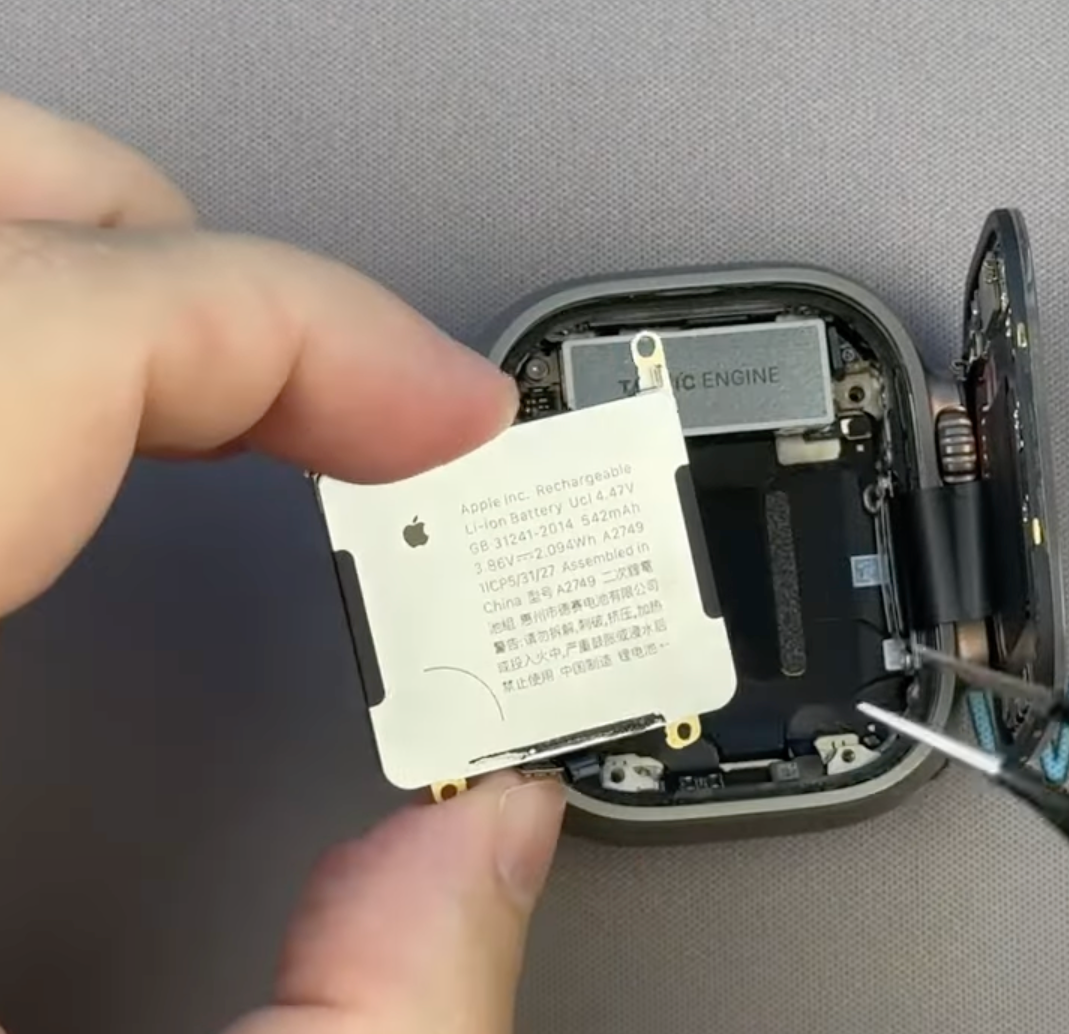 Predám Batériu originál Apple watch ultra