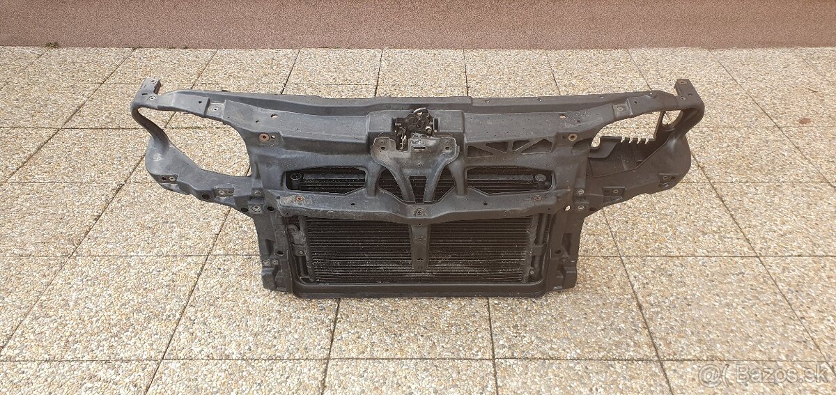 Chladičová stena VW Golf 4