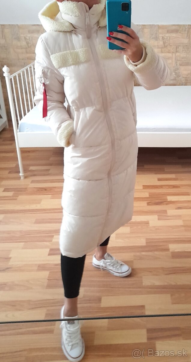 Dlhá bunda ALPHA INDUSTRIES veľ.XS/S