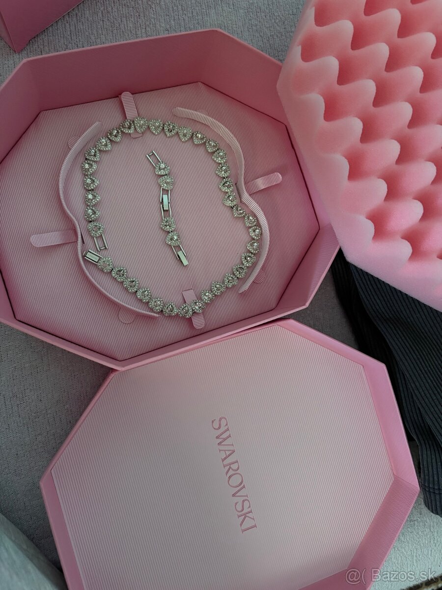 Swarovski ariana grande necklace