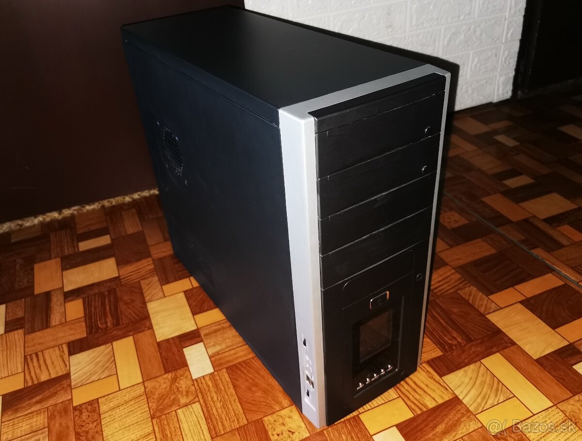 Starší herný PC