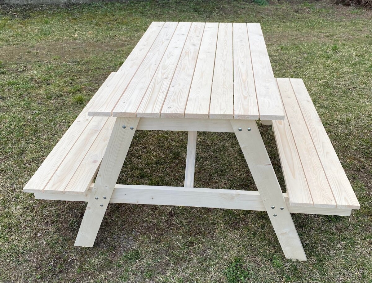 Zahradné sedenie- piknik set