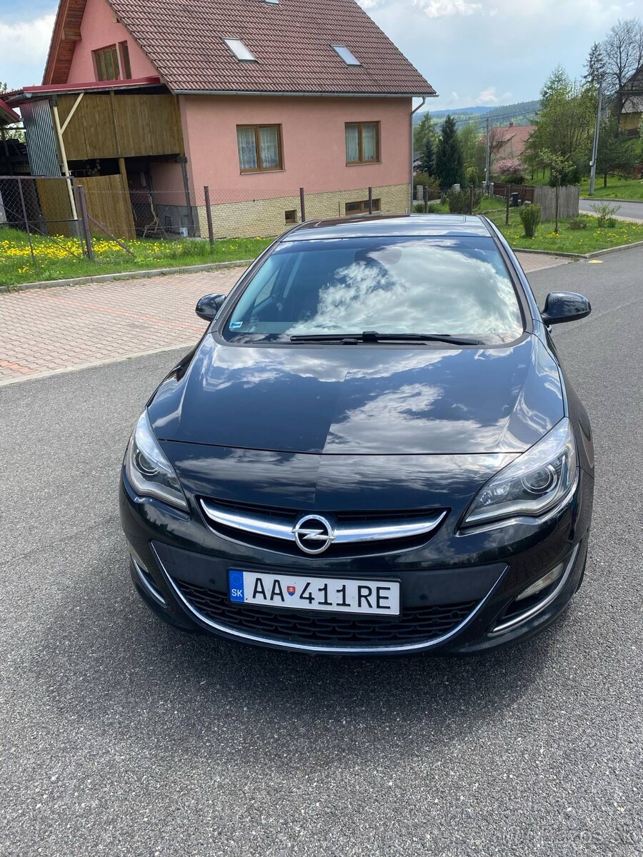 Opel Astra J 1.4 Benzín + LPG 2014