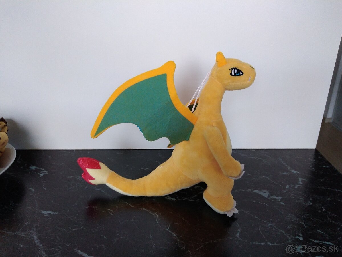 Charizard plyšák pokémon