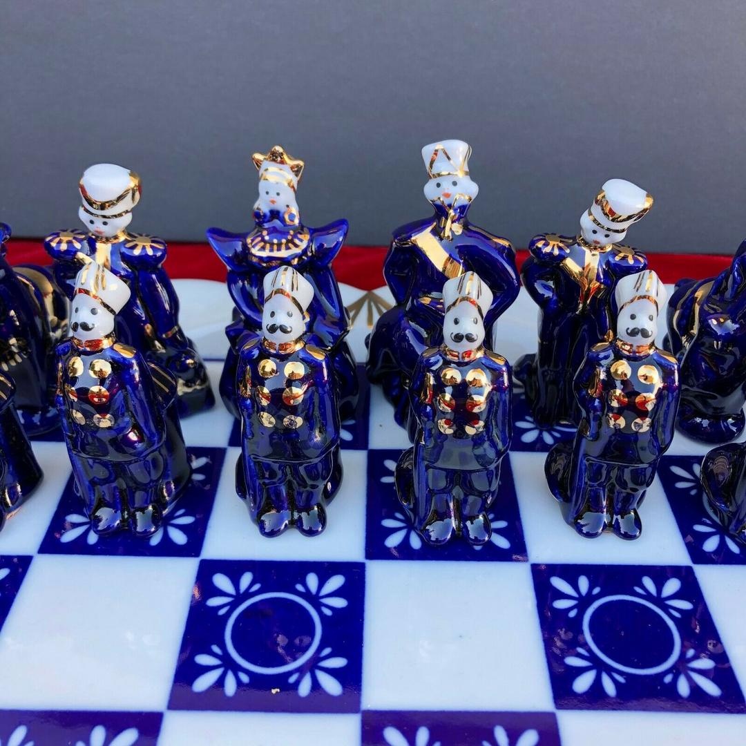 Šach - porcelánová šachová súprava
