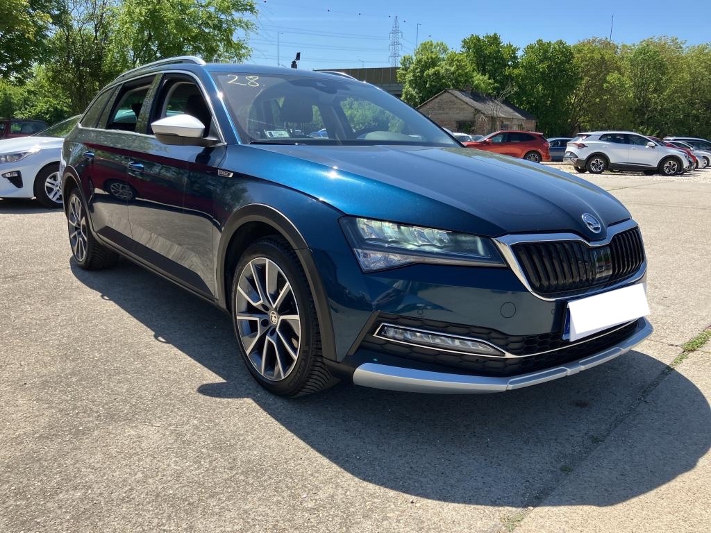 Škoda Superb Combi 2.0 TDI Scout 4x4 DSG
