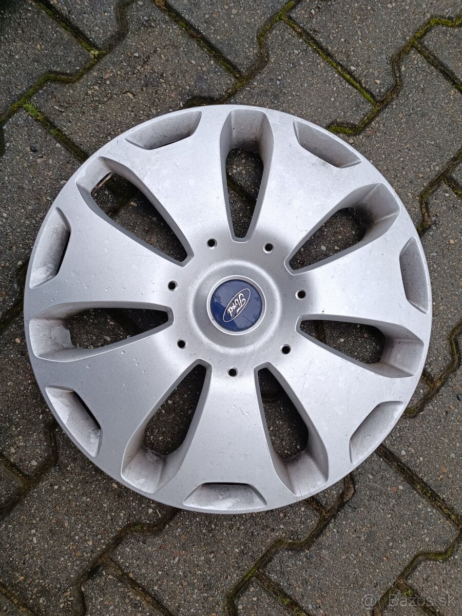 Puklice Ford R16