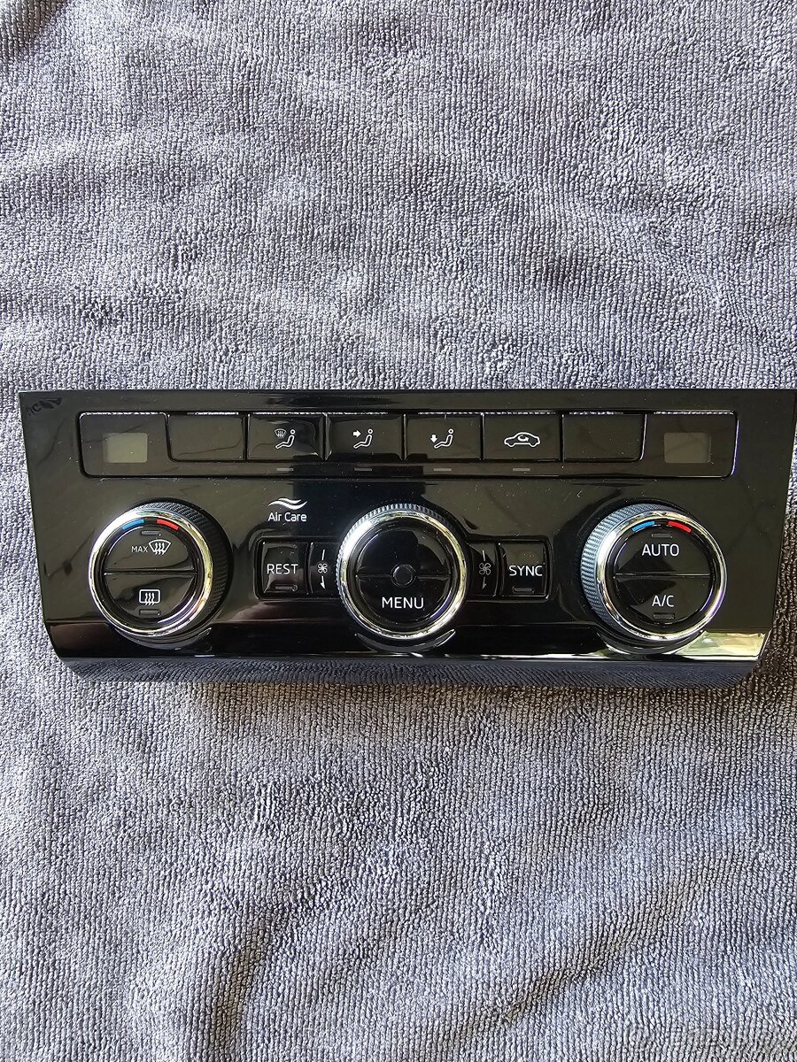 Klimovy panel Superb