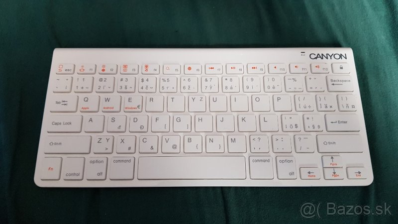 Predam Bluetooth klavesnicu