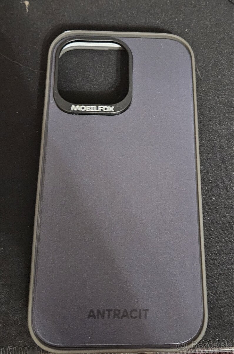 Kryt a ochranné sklo na iPhone 16 pro max